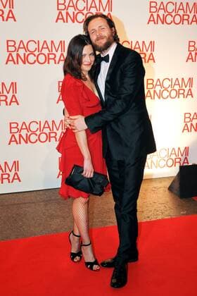 Lorenzo CHERUBINI JOVANOTTI und Ehefrau Francesca, Filmpremiere - Baciami Ancora - Roma 28 1 2010  AndreaXStaccioli