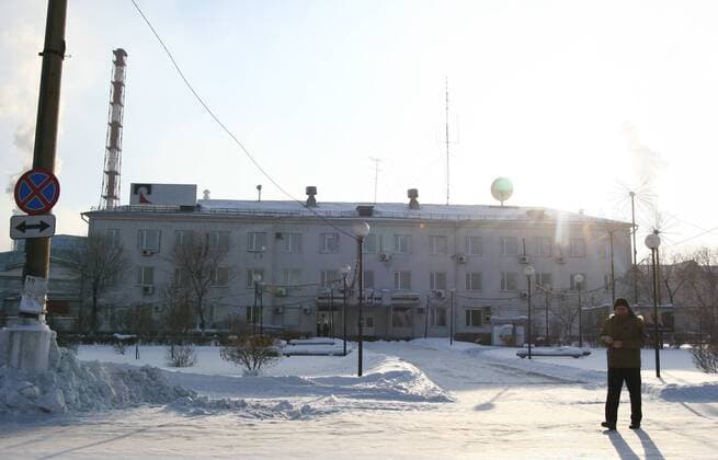 IRKUTSK REGION, RUSSIA. FEBRUARY 2, 2010. View at the production workshop of Shelekhov Powder Metallurgy, RUSAL s facility producing aluminium powders.  RE0C729D