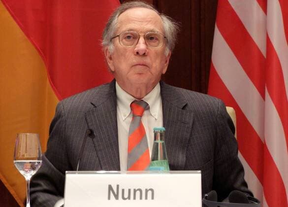 wp 03.02.2010 Berlin-DEU : Sam NUNN, ehemaliger demokratischer US-Senator, Gründer und Vorsitzender der Nuclear Threat Initiative, aufgenommen bei der Pressekonferenz der ELDER STATESMEN, die aus hochrangigen ehemaligen Politikern Deutschlands und der USA besteht, Sam NUNN Nuclear Threat Initiative