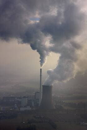 IMAGO Nature: Unsere Erde, Energiequellen, Kohlekraftwerke Emission Wolke Kraftwerkswolke, Kraftwerke Knepper Kraftwerk, Ickern, Castrop-Rauxel, Ruhrgebiet, Nordrhein-Westfalen, Deutschland