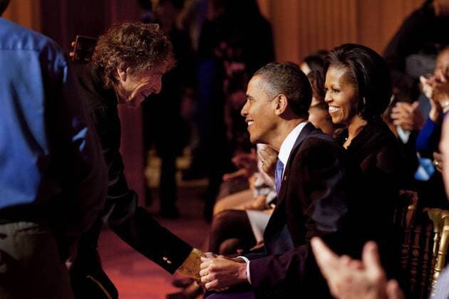 Bob Dylan (L) shakes U.S. President Barack Obama s hand following his performance at the In Performance At The White House: A Celebration Of Music From The Civil Rights Movement concert in the East Room of the White House on February 9, 2010.  WAX20100221701