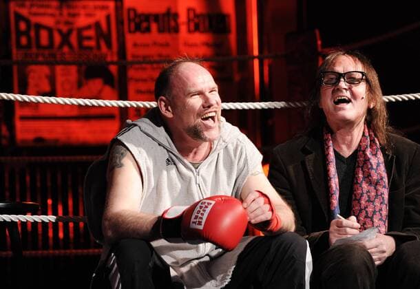 Torsten Hammann als Jochen der Rochen und George Meyer-Goll als Paul Paulaner, im Stück - Ritze - im St. Pauli Theater in Hamburg
