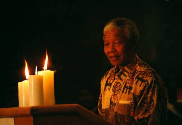IMAGO History, Ende der Apartheid in Südafrika: 1990-1994 Nelson Mandela at Johannesburg Country Club 1996 Gallo000000178
