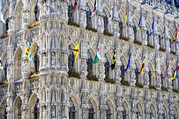  Das gotische Rathaus von Leuven am Grote Markt, Belgien, Europa iblhdf01465745