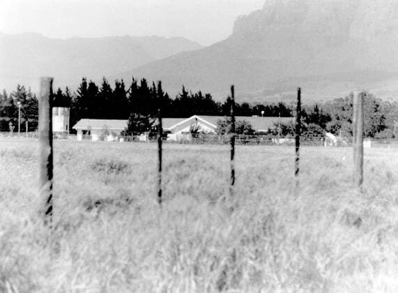 IMAGO History, Ende der Apartheid in Südafrika: 1990-1994 SOUTH AFRICA - 1988: Former President Nelson Mandela s home next to the Victor Verster prison near Paarl. ( Gallo0000094371