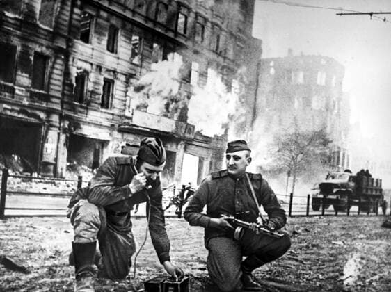 The Battle of Berlin. Soviet signalers. Reproduction.  TASS_267763