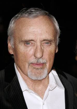Dennis Hopper, der Schauspieler erlag im Alter von 74 Jahren seinem Krebsleiden. Er starb am 28.05.2010 zuhause in Venice, Kalifornien. Star on the Hollywood Walk of Fame, 2010 