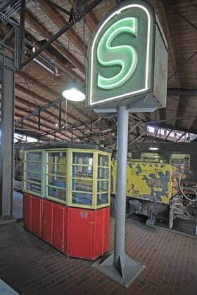 Technikmuseum in Kreuzberg, Trebbiner Straße, Lokschuppen, S-Bahn