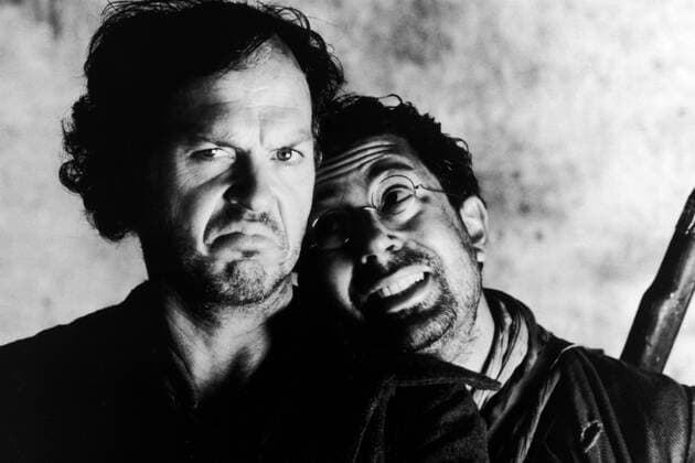 KPA58527.jpg VIEL LÄRM UM NICHTS Much Ado About Nothing USA UK 1993 Kenneth Branagh Szene mit MICHAEL KEATON (Constable Dogberry) und BEN ELTON (Wachoffizier Schlehwein). C43397 UnitedArchives58527