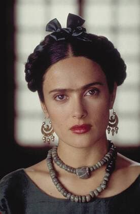 KPA58801.jpg FRIDA Frida USA 2002 Julie Taymor Frida Kahlo (SALMA HAYEK) UnitedArchives58801