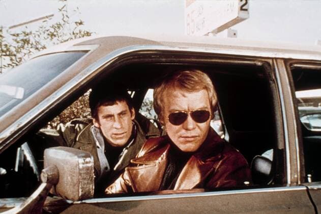 KPA60134.jpg STARSKY & HUTCH Blind ins Glück gelaufen Dave Starsky (PAUL MICHAEL GLASER), Ken Hutch Hutchinson (DAVID SOUL) UnitedArchives60134