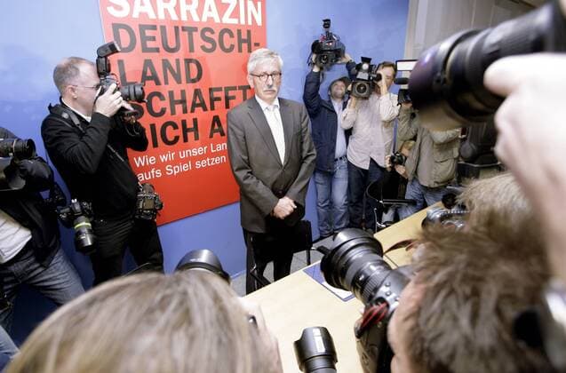DEUTSCHLAND, Berlin, 30.08.2010 - Thilo Sarrazin, Vorstandsmitglied der Bundesbank, SPD, bei seiner Buchvorstellung - Deutschland schafft sich ab