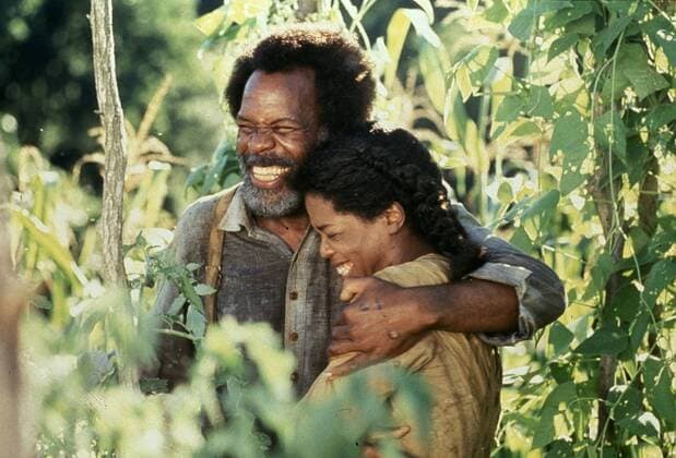 Menschenkind (USA 1998) Ohio, um 1870. Die ehemalige Sklavin Sethe (OPRAH WINFREY) wohnt mit ihrer Tochter Denver und Paul D. (DANNY GLOVER), einem Leidensgenossen, in einem einsamen Haus. Eines Tages taucht ein völlig verstörtes Mädchen auf dem Anwesen auf. Ihr Name: Menschenkind .... C42441-0-57348 , 28kpaBeloved UnitedArchives23503