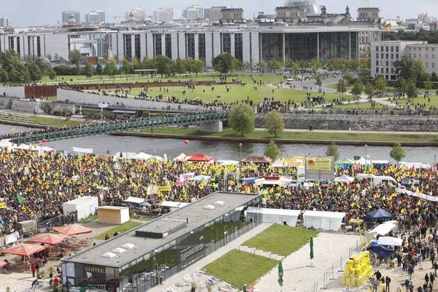 Atomkraft: Schluss jetzt! - Großdemonstration in Berlin - Kundgebung gegen Atomkraft und die Verlängerung der AKW-Laufzeiten