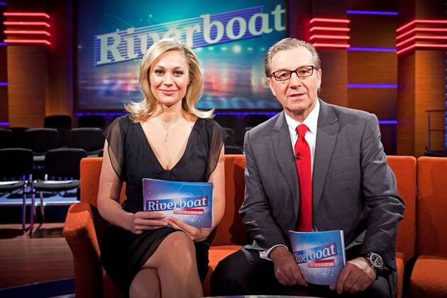 Fernsehmoderatorin Ruth Moschner und Fernsehmoderator Jan Hofer ( beide GER ) anläßlich der MDR - Talkshow Riverboat am 22.10.2010 im Studio 3 der Mediacity Leipzig.