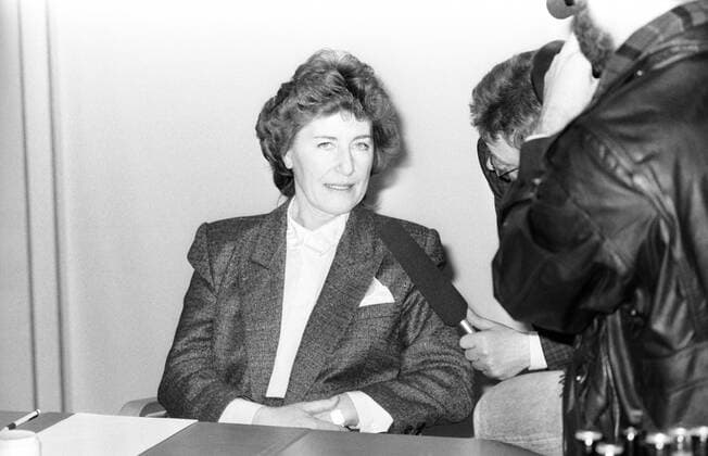 Wirtschaftsministerin Christa Luft (DDR PDS)
