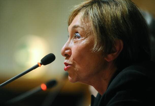 ITAR-TASS: MOSCOW, RUSSIA. DECEMBER 5, 2010. French author Julia Kristeva speaks at the 12th international fair of intellectual literature non fiction 2010 opened at the Central House of Artists.  RE0DD3C6