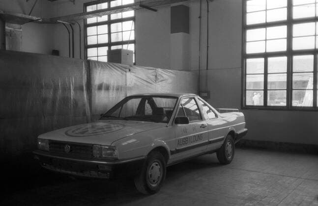 Auto mit dem Schriftzug AUSBILDUNG im Volkswagenwerk Shanghai