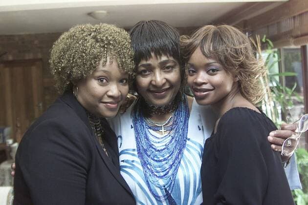 Zoleka Mandela JOHANNESBURG, SOUTH AFRICA ? 3 May 2004: L-R: Zinzi Mandela Hlongwana, Winnie Madikiza Mandela and Zoleka Mandela. Gallo995070