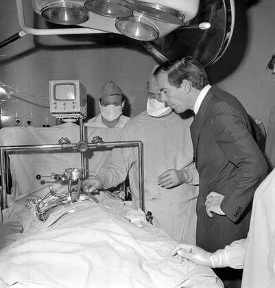 Christiaan Barnard, South African cardiac surgeon who performed the world s first successful human-to-human heart transplant, visits the Institute of Experimental Pathology of the Purkyne University in Brno, September 1969. CTK Photo Jiri Vlach  CTKPhoto01139768