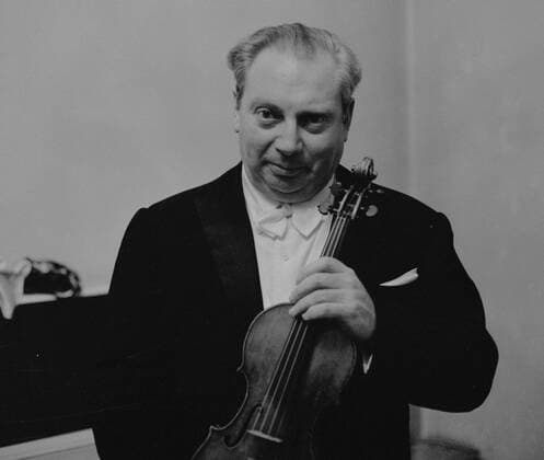 American violinist of Russian descent Isaac Stern after his performance at Prague Spring Music festival. Prague, Czechoslovakia 1966. (CTKxPhotox xJovanxDezort)  CTKPhoto01213258