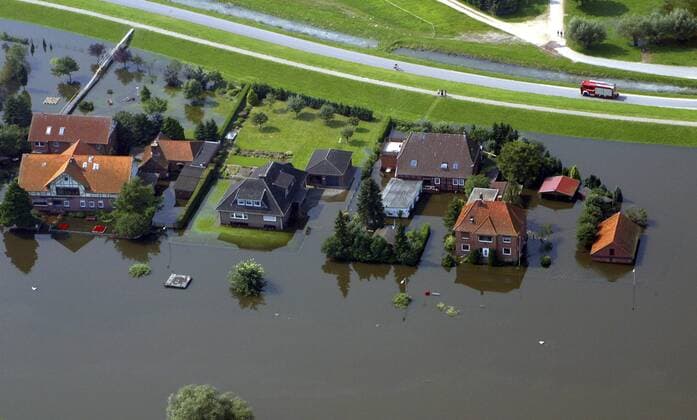 Bleckede Niedersachsen Jahrhundertflut 2002 Elbe