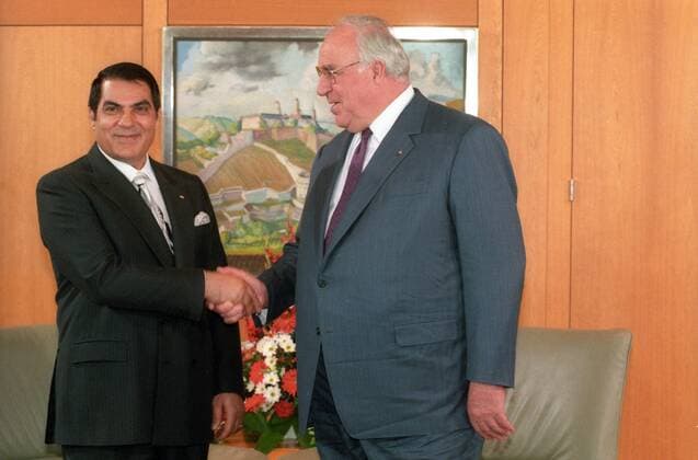 Tunesischer Ex-Präsident Ben Ali zu 35 Jahren Haft verurteilt, 10. Jahrestag am 20. Juni Bundeskanzler Helmut Kohl (re., Deutschland CDU) begrüßt Präsident Zine el-Abidine Ben Ali (Tunesien) anlässlich eines Treffens in Bonn