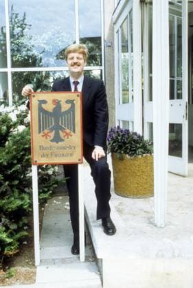 Finanzminister Manfred Lahnstein (Deutschland SPD) in Bonn