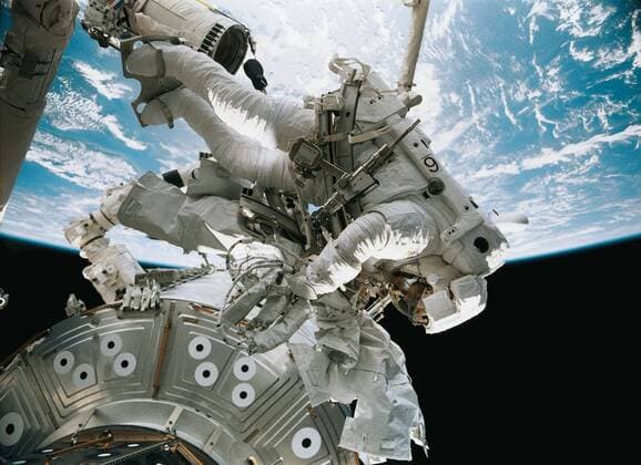 TAS 48. MOSCOW,RUSSIA. APRIL 7. The first 3D film the Space Station 3D shot by US astronauts and Russian cosmonauts on board the ISS and in the open space will be shown here on the Day of Cosmonautics marked on April 12.  TASS_116360
