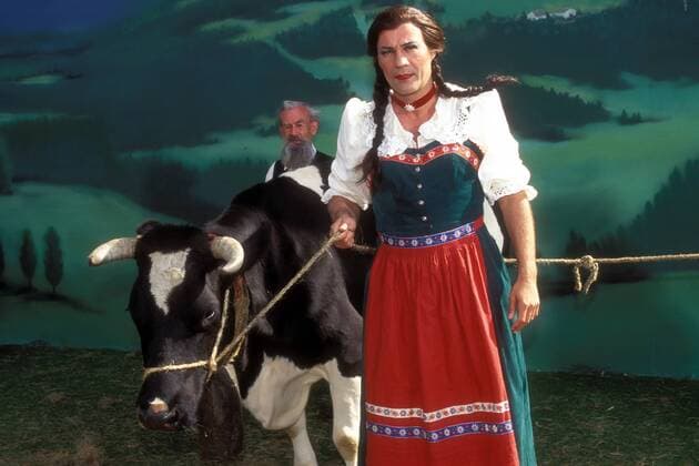 Schauspieler Heiner Lauterbach als Frau in Tracht !AUFNAHMEDATUM GESCHÄTZT! 