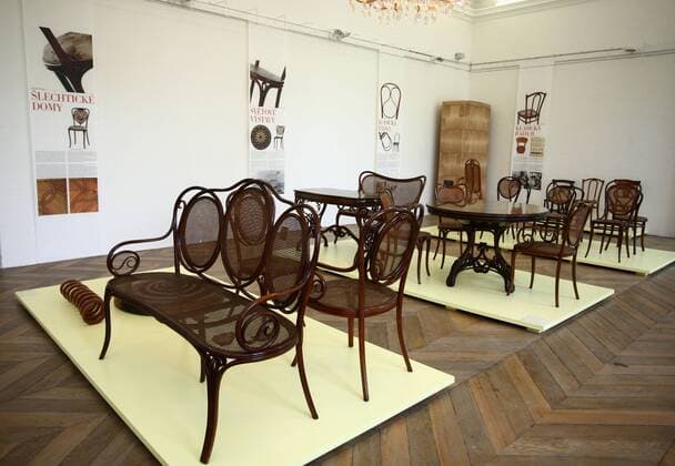 Designklassiker von Michael Thonet Exhibition of TON bentwood furniture at the Castle Bystrice pod Hostynem in Kromeriz.TON is the oldest producer of bentwood furniture in the world and specializes in the production of chairs and tables. The history of the company dates back to 1861, when Michael Thonet laid the foundation stone of the original Thonet factory in Bystrice pod Hostynem. (CTKxPhoto JosefxOmelka)  CTKPhoto8201106050336401