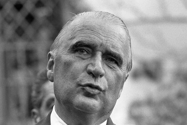 Georges Jean Raymond POMPIDOU, Frankreich, Politiker, ehemaliger französischer Staatspräsident, Er regierte vom 20. Juni 1969 bis zu seinem Tod am 2. April 1974. er war vorher Premierminister und Aussenminister Frankreichs, Porträt, Portrait, SW-Aufnahme, 09.09.1972, Porträt Portrait Brustbild leicht seitlich, SW-Aufnahme, 09.09.1972 15.10.2009.