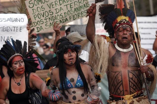 IMAGO Nature: Unsere Erde, Naturschutz, Indigene Völker Indigene, Umweltschützer und Studenten protestieren gegen das Wasserkraftprojekt Belo Monte. Sao Paulo, Brasilien - (398)xAndersonxBarbosax xFotoare 