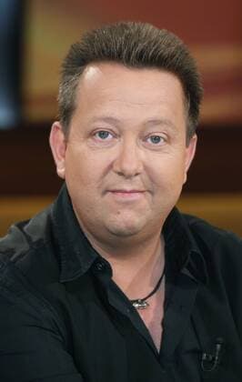 Sebastian Krumbiegel (Musiker, Gründer der Band Die Prinzen ) in der Talk-Show Anne Will am 19.06.2011 in Berlin Thema der Sendung: Sehnsucht nach einer besseren Welt - brauchen wir mehr Gutmenschen