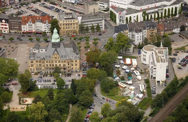 Wochenmarkt am Samstag, Dr.-Helene-Kuhlmann-Parks in Recklinghausen, zwischen Augenklinik und Rathaus, Recklinghausen, Ruhrgebiet, Nordrhein-Westfalen, Germany, Europa !ACHTUNGxMINDESTHONORARx60xEURO!