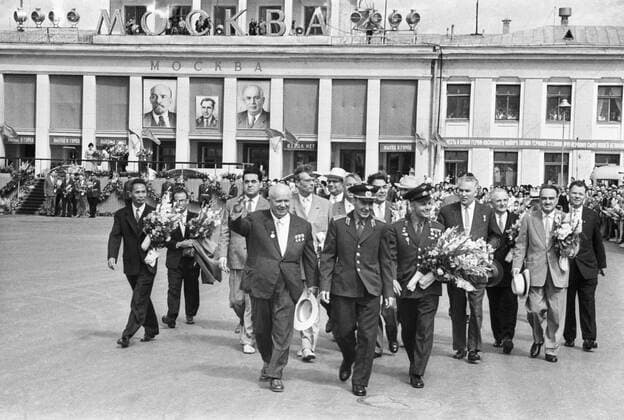 USSR. Moscow. Members of the CPSU Nikita Khrushchev (front, L), Mikhail Suslov, Leonid Brezhnev and Anastas Mikoyan greet Soviet cosmonaut German Titov (front, C) and Yuri Gagarin (front, R).  TASS_624518
