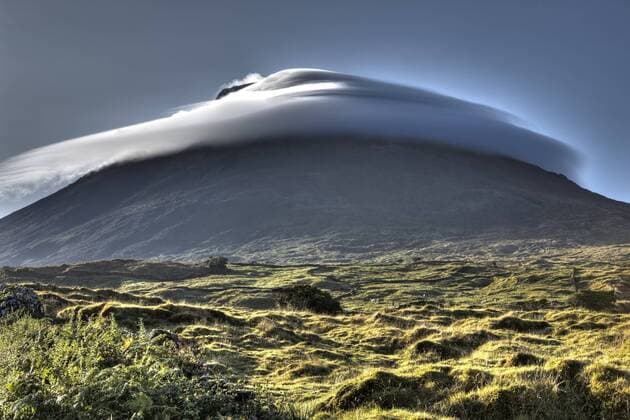 Vulkanberg Pico Alto, Insel Pico, Azoren, Portugal Volcano Mount Pico, Pico Island, Azores, Portugal Highlight !DATUM GESCHÄTZT! 