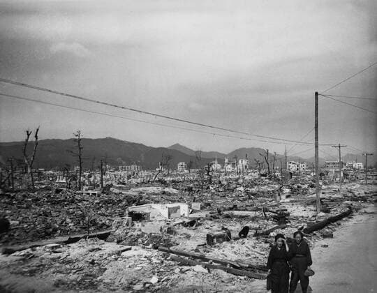 IMAGO History, Zweiter Weltkrieg: 1939 - 1945 WW2: The atomic bomb damage to Hiroshima, Japan. Bomb dropped by the USA 5th August 1945. Mono Print !AUFNAHMEDATUM GESCHÄTZT! UnitedArchives0782541
