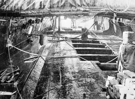 The upper gun deck , situated immediately under the main deck , of the 17th century Swedish warship Vasa was salvaged after lying at the bottom of Stockholm harbour . The Vasa is now in dry dock at Beckholmen in Sweden and four decks of the ship have been cleared of the accumulations of more than three centuries underwater. The warship built specially for Swedish ruler King Gustaf Adolf II , suddenly sank in Stockholm waters as she started on her maiden voyage on 10 August 1628 . 28th September 1961 Mono Negative !AUFNAHMEDATUM GESCHÄTZT! UnitedArchives1265842