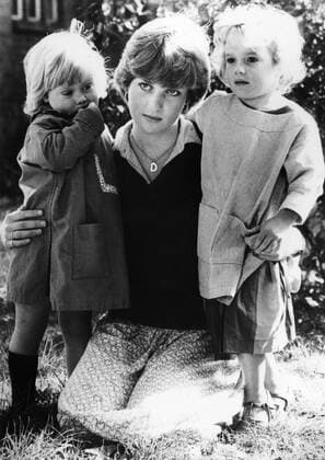 Diana at the Kindergarten Pimlico London 1980 Mono Print !AUFNAHMEDATUM GESCHÄTZT! UnitedArchives1273180