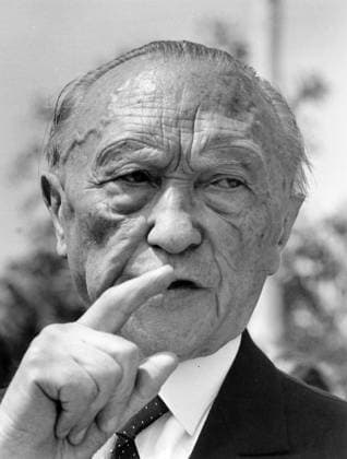 Bundeskanzler Konrad Adenauer (GER CDU) !AUFNAHMEDATUM GESCHÄTZT!