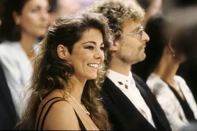 Michael Cretu und Sandra 07 92 te Michael Cretu mit seiner Ehefrau Sandra im Juli 1992 Mann Rumäne rumänischer Musiker Musik Produzent Sänger Gesang Brille Brillenträger kurzhaarig Locken lockig Jackett Sakko Hemd seriös Deutschland deutsch Deutsche Frau Sängerin Musikerin langhaarig dunkelhaarig Kleid Schmuck Querformat quer halb Portrait Profil Halbprofil Sandra Ann Lauer Ehemann Frau Ehepaar