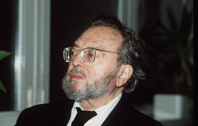 Will Quadflieg 12 92 pp Mann Theater Film Fernsehen Serie Schauspiel grauhaarig Bart Brille quer Portrait seriös Profil neutral
