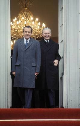Präsident Richard Nixon (USA) und Bundeskanzler Kurt Georg Kiesinger (Deutschland CDU) in Bonn