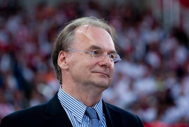 Ministerpräsident Dr. Reiner Haseloff (CDU, Sachsen Anhalt) - Stadioneinweihung mit Eröffnungsspiel Hallescher FC vs. Hamburger SV im Erdgas Sportpark Halle Saale - Einzelbild, Deutschland, 20.09.2011, Fußball, Mann, Männer