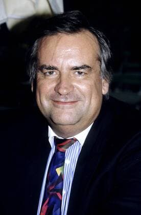 Wolfgang Penk 08 95 kück Mann Fernsehen Management TV dunkelhaarig seriös Jackett Krawatte hoch Portrait lächelnd