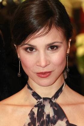 Berlinale 2011, 61. Internationale Filmfestspiele Berlin 61st Berlin International Film Festival, Tag 3 - Premiere von Almanya - Willkommen in Deutschland Aylin Tezel