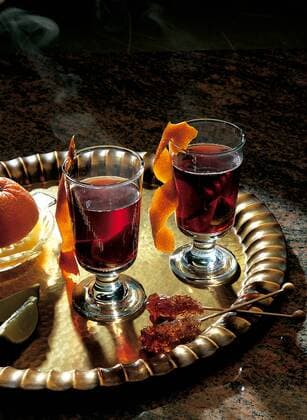  Weihnachtspunsch, schwarzer Tee, Rotwein, Rum, Schweden, Rezept gegen Gebühr erhältlich iblgvi02150511