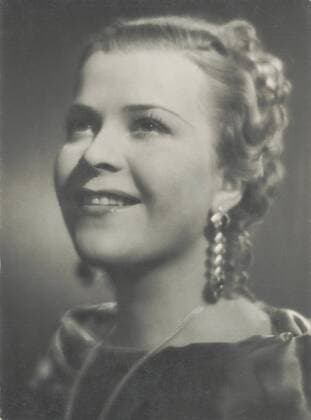 Renate Müller (Schauspielerin) 01 10 teu Renate Müller ca. 1930 Deutschland deutsch Deutsche Frau Schauspiel Film Stummfilm Kino Filmstar german actress hoch Portrait Halbprofil lächelnd sw