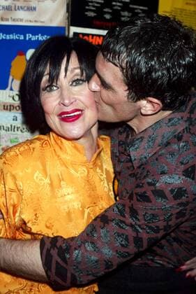 June 1, 2003 - New York, New York, U.S. - CHITA RIVERA AND ANTONIO BANDERAS AT THE AMERICAN THEATRE WING S ANNUAL TONY TIME PARTY AT SARDI S RESTAURANT IN NEW YORK New York ON JUNE 1, 2003. 2003..K30944HMC New York U.S.  - ZUMAmg1